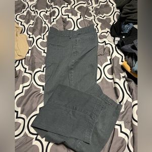 Lee relaxed fit women’s dress pants sz 12 medium.